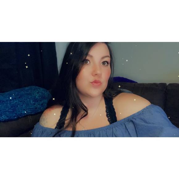 Meet your Posher, Lacie - Picture 1 of 1